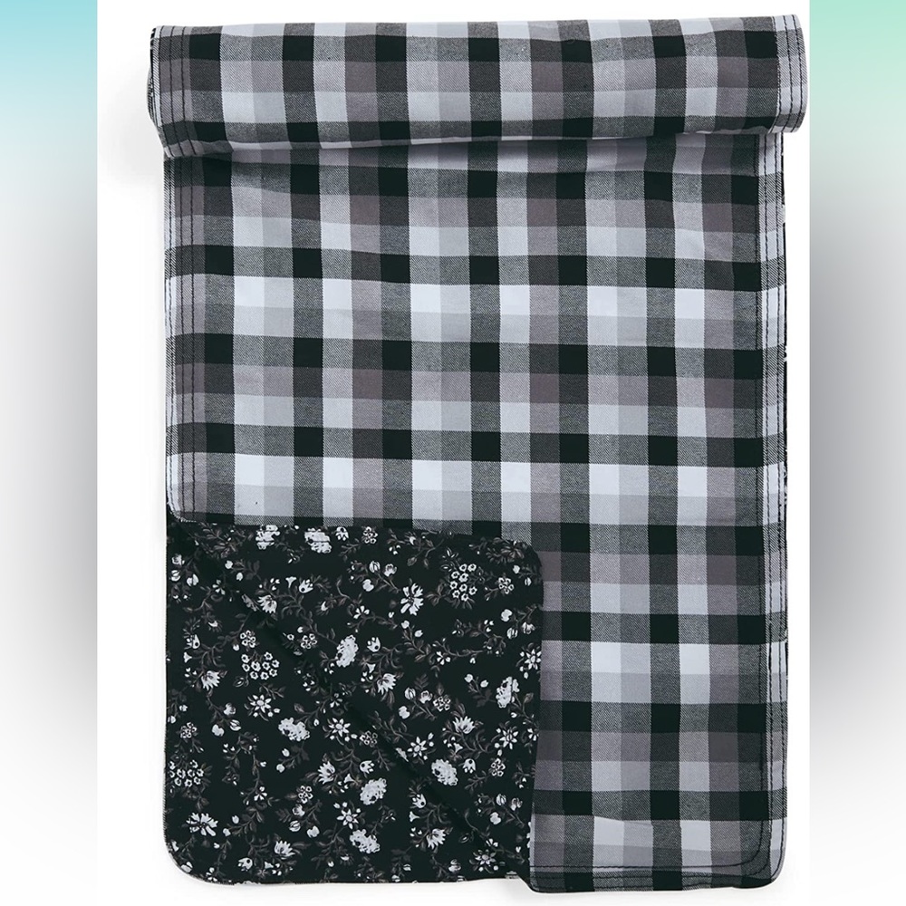 Vera Bradley Table Runner in Recycled Cotton-Kingbird Plaid-NWT